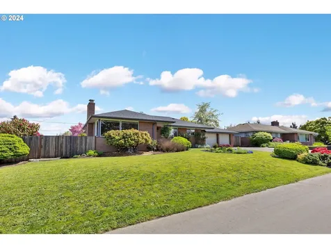 4921 Nw Cherry Street Vancouver WA 98663