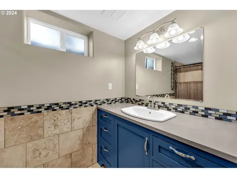 4921 Nw Cherry Street Vancouver WA 98663