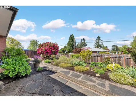 4921 Nw Cherry Street Vancouver WA 98663