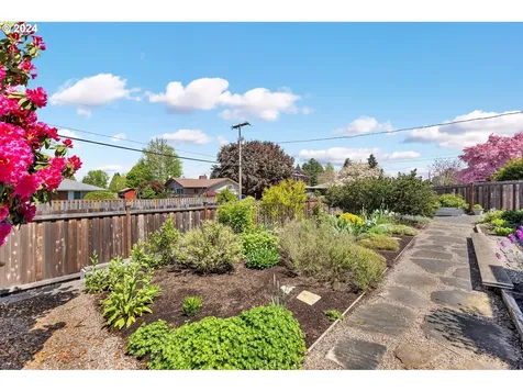 4921 Nw Cherry Street Vancouver WA 98663