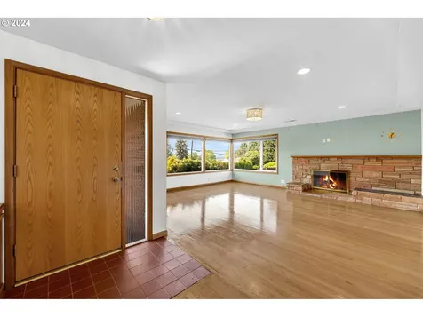 4921 Nw Cherry Street Vancouver WA 98663