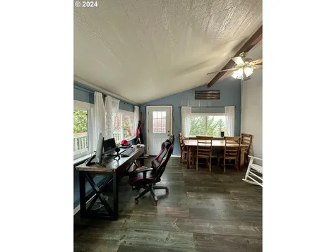 1257 SE Washington Avenue Roseburg OR 97470