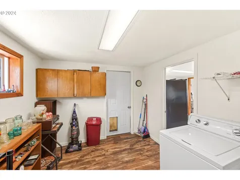 165 S 14th Street Lakeside OR 97449