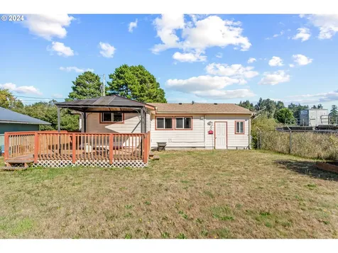 165 S 14th Street Lakeside OR 97449