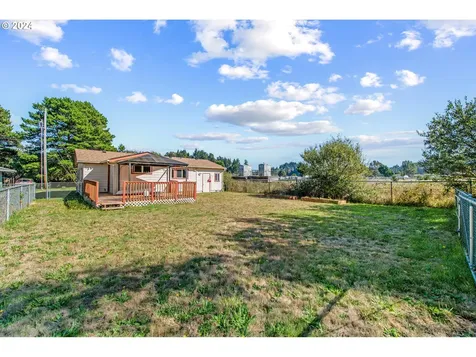 165 S 14th Street Lakeside OR 97449