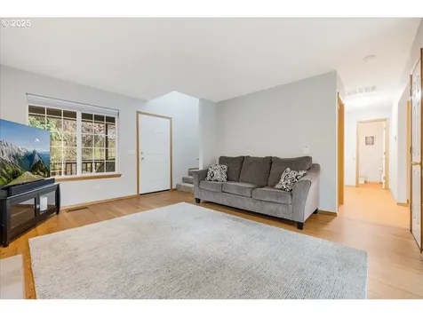5499 SE Brookside Street Hillsboro OR 97123