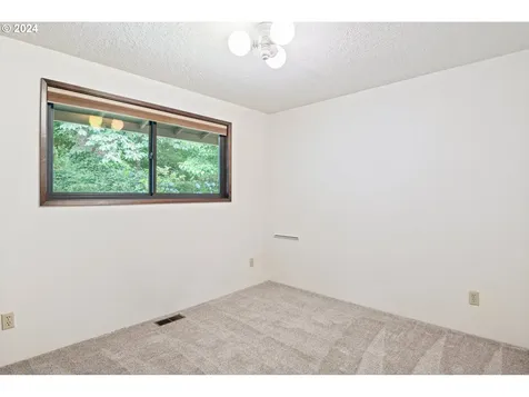 309 Clark Creek Road Longview WA 98632