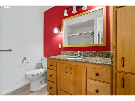 398 Dellwood Drive Eugene OR 97405