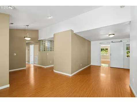 398 Dellwood Drive Eugene OR 97405