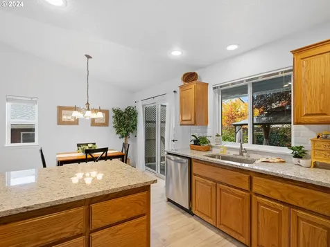 37353 Indian Summer Street Sandy OR 97055