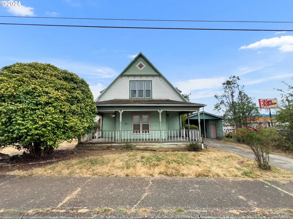 812 Willow Street Myrtle Point OR 97458