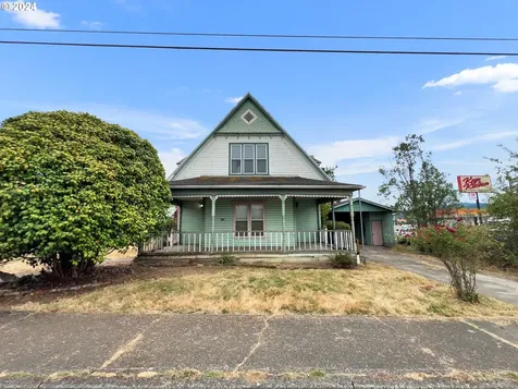 812 Willow Street Myrtle Point OR 97458