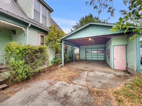 812 Willow Street Myrtle Point OR 97458