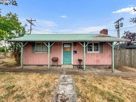 812 Willow Street Myrtle Point OR 97458
