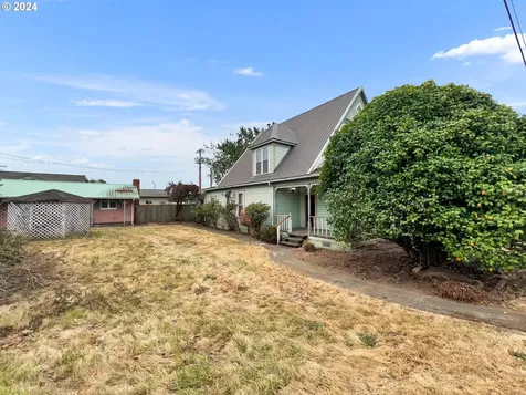 812 Willow Street Myrtle Point OR 97458