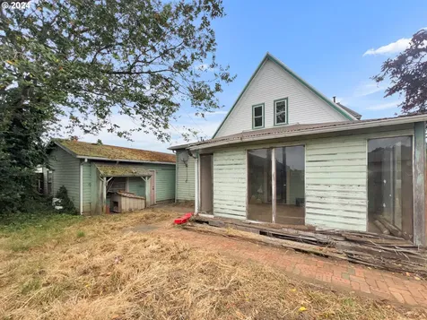 812 Willow Street Myrtle Point OR 97458