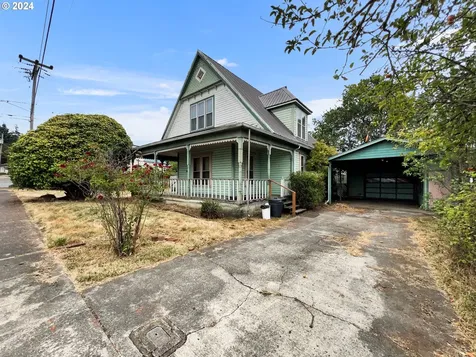 812 Willow Street Myrtle Point OR 97458