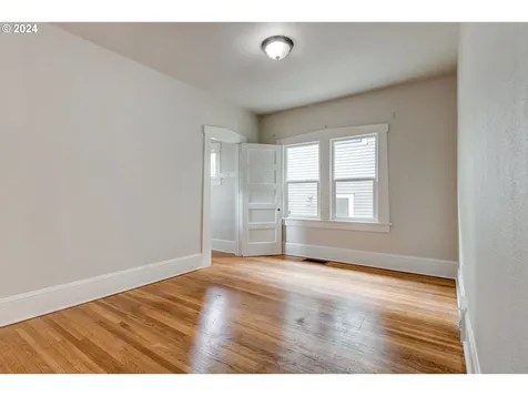 2205 Ne 42nd Avenue Portland OR 97213