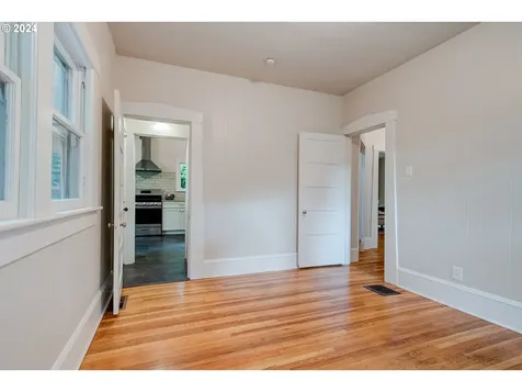 2205 Ne 42nd Avenue Portland OR 97213