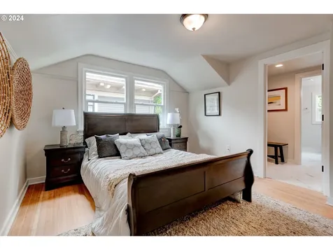 2205 Ne 42nd Avenue Portland OR 97213
