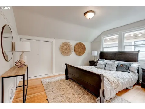 2205 Ne 42nd Avenue Portland OR 97213