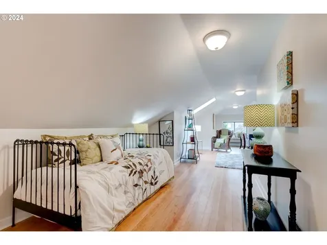 2205 Ne 42nd Avenue Portland OR 97213