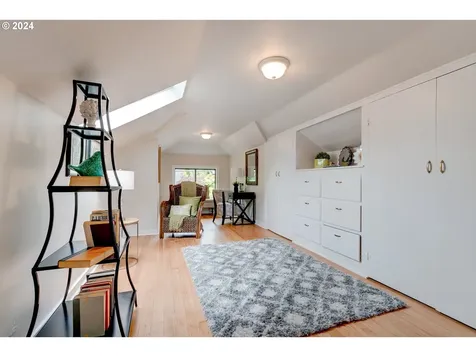 2205 Ne 42nd Avenue Portland OR 97213