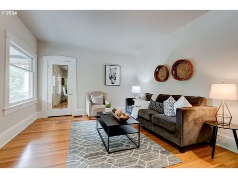 2205 Ne 42nd Avenue Portland OR 97213