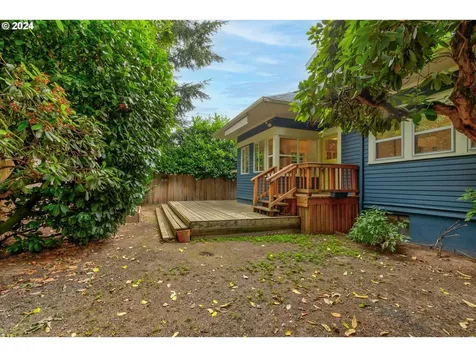 2205 Ne 42nd Avenue Portland OR 97213