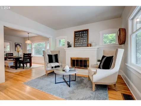 2205 Ne 42nd Avenue Portland OR 97213