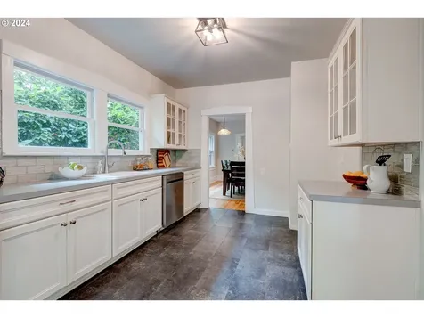 2205 Ne 42nd Avenue Portland OR 97213