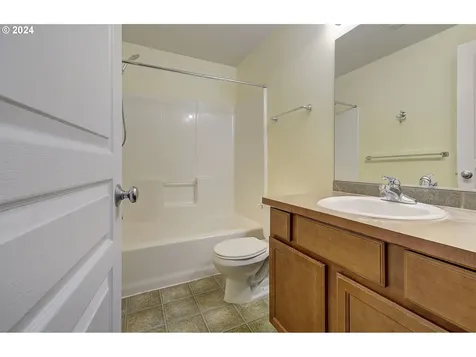 7703 Ne 92nd Avenue Vancouver WA 98662