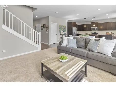 3637 Ne Sitka Drive Camas WA 98607