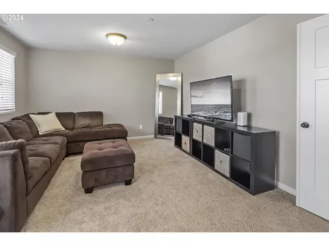 3637 Ne Sitka Drive Camas WA 98607