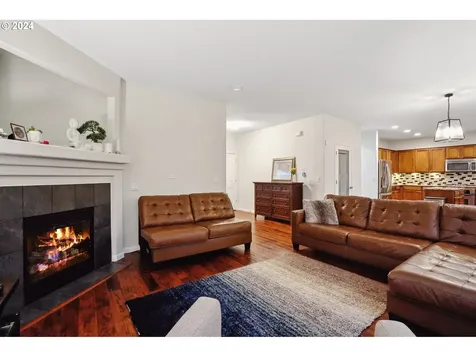 226 NE 72nd Place Hillsboro OR 97124
