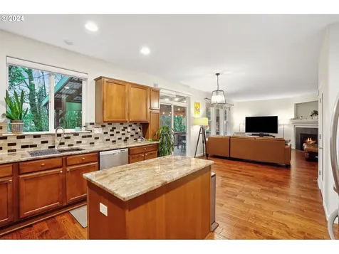 226 NE 72nd Place Hillsboro OR 97124