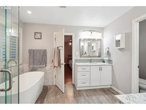 226 NE 72nd Place Hillsboro OR 97124