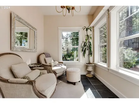 85154 S Willamette Street Eugene OR 97405