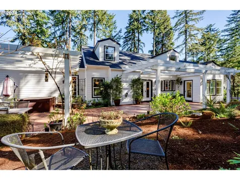 85154 S Willamette Street Eugene OR 97405