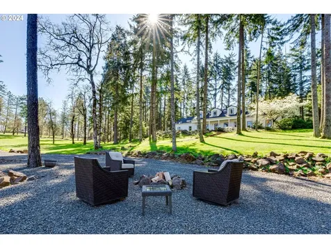 85154 S Willamette Street Eugene OR 97405