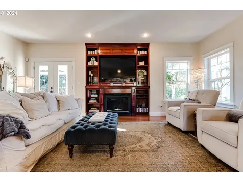 85154 S Willamette Street Eugene OR 97405