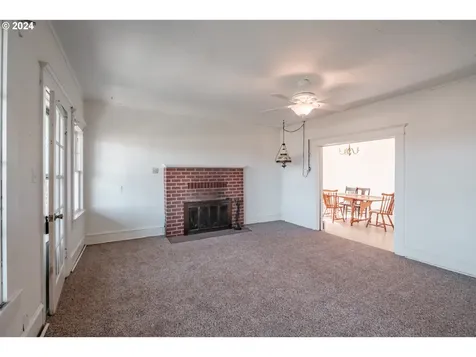5805 N Pacific Highway Rickreall OR 97371