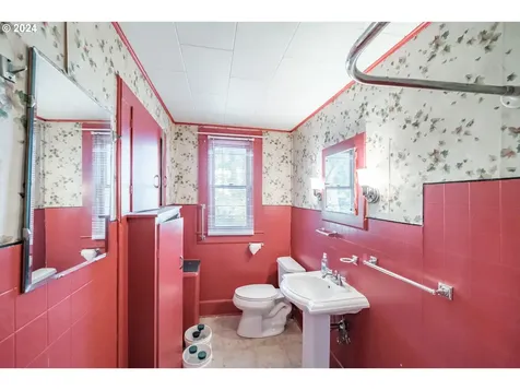 5805 N Pacific Highway Rickreall OR 97371