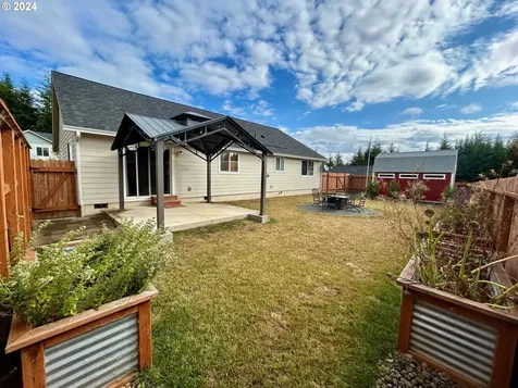 479 Providence Drive Reedsport OR 97467