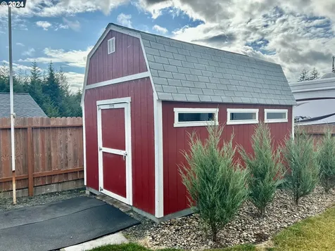 479 Providence Drive Reedsport OR 97467