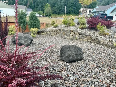 479 Providence Drive Reedsport OR 97467