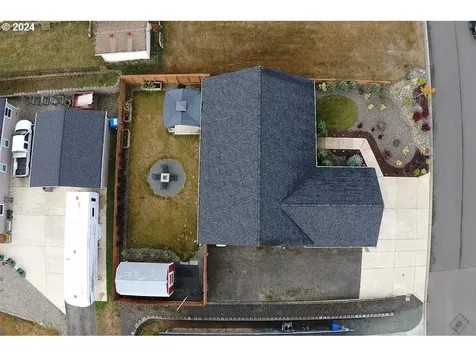 479 Providence Drive Reedsport OR 97467
