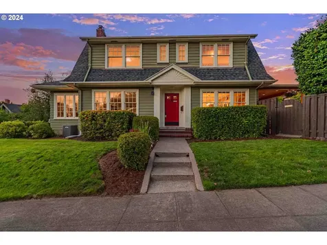 3611 Ne Peerless Place Portland OR 97232