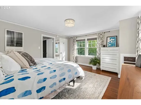 3611 Ne Peerless Place Portland OR 97232