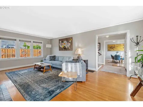 3611 Ne Peerless Place Portland OR 97232